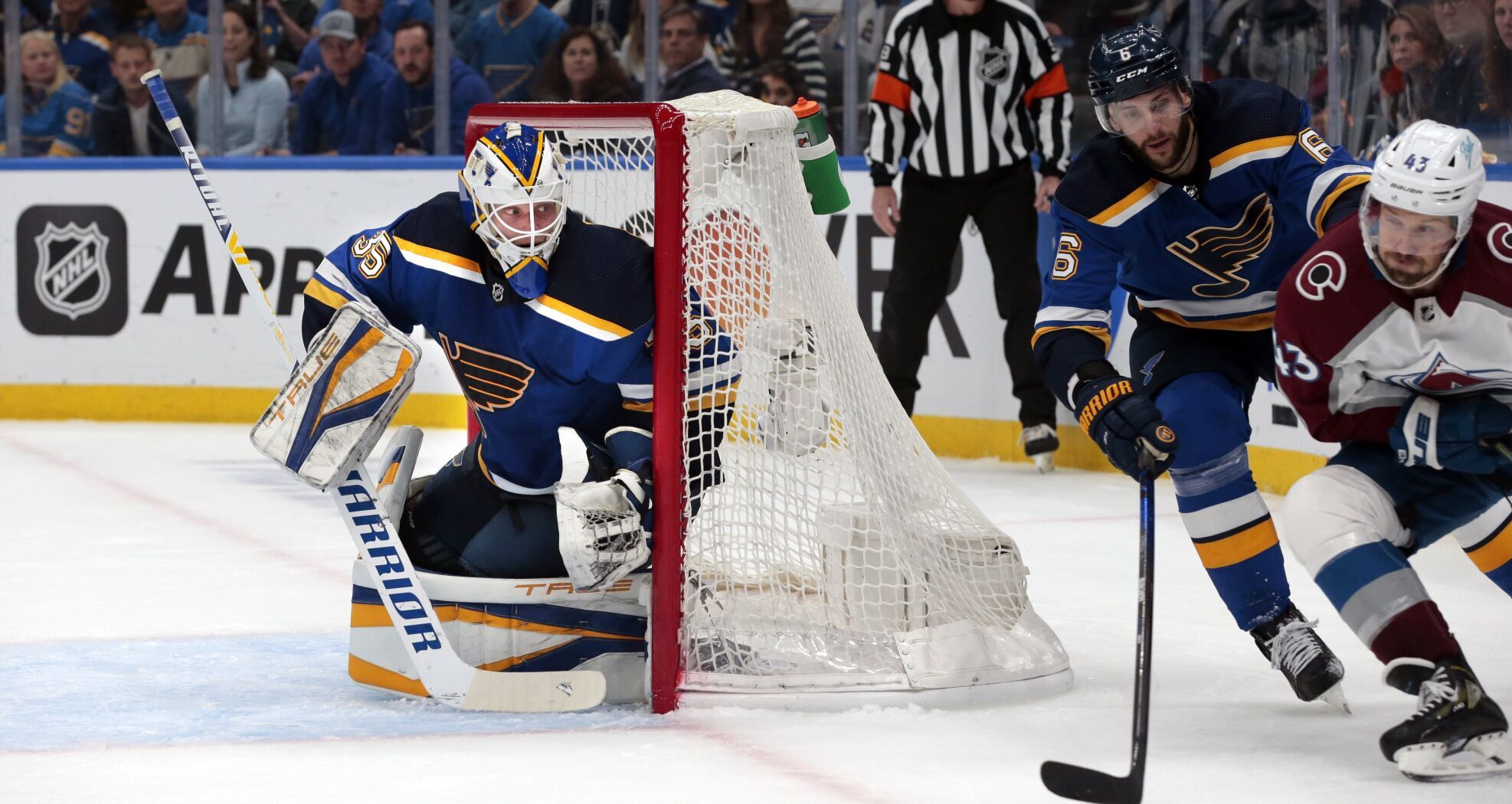 Blues-Avalanche in pivotal Game 6